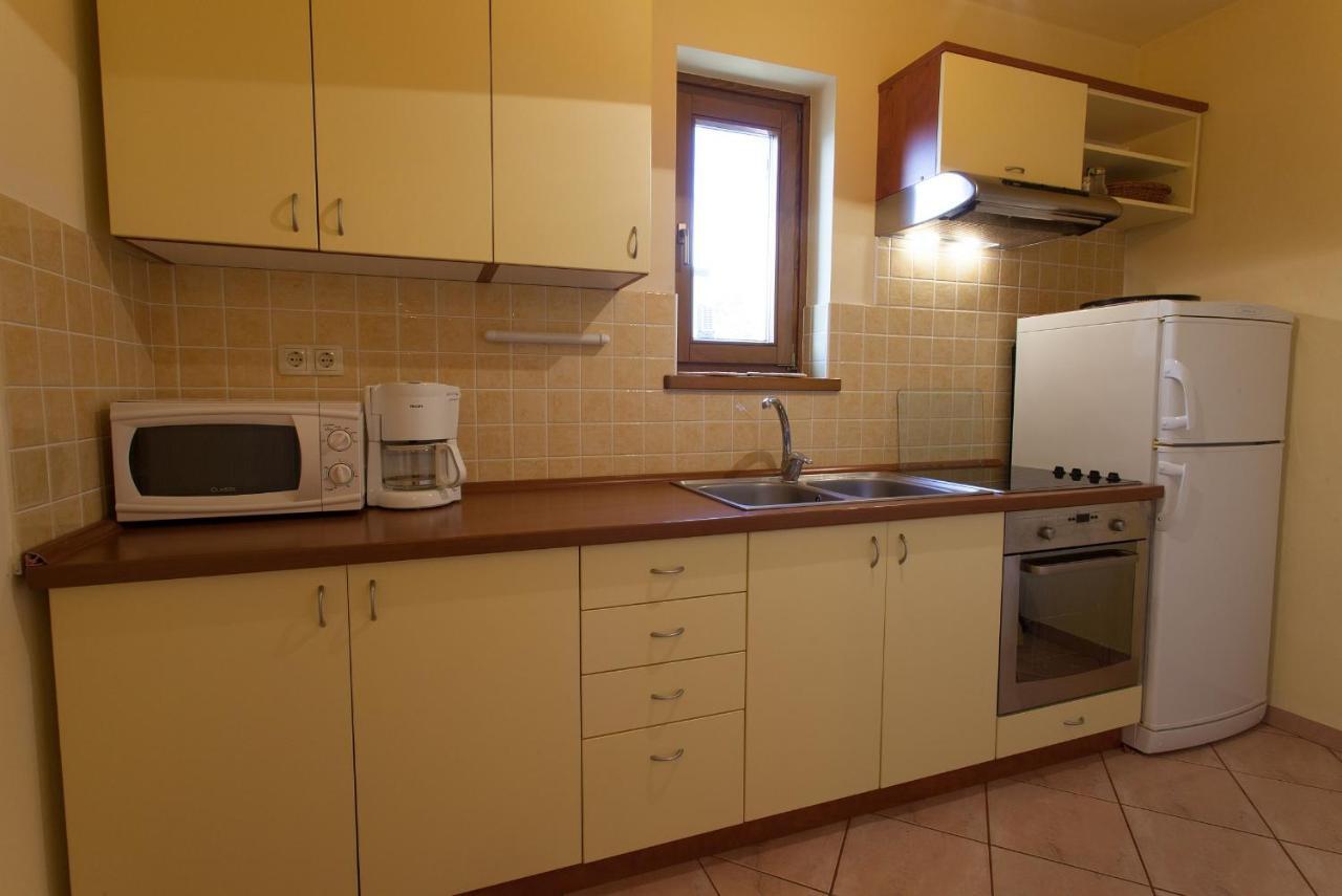 Apartman Vjekoslav 克尔克 外观 照片